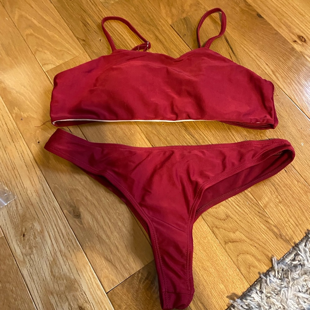 Burgundy thong bikini